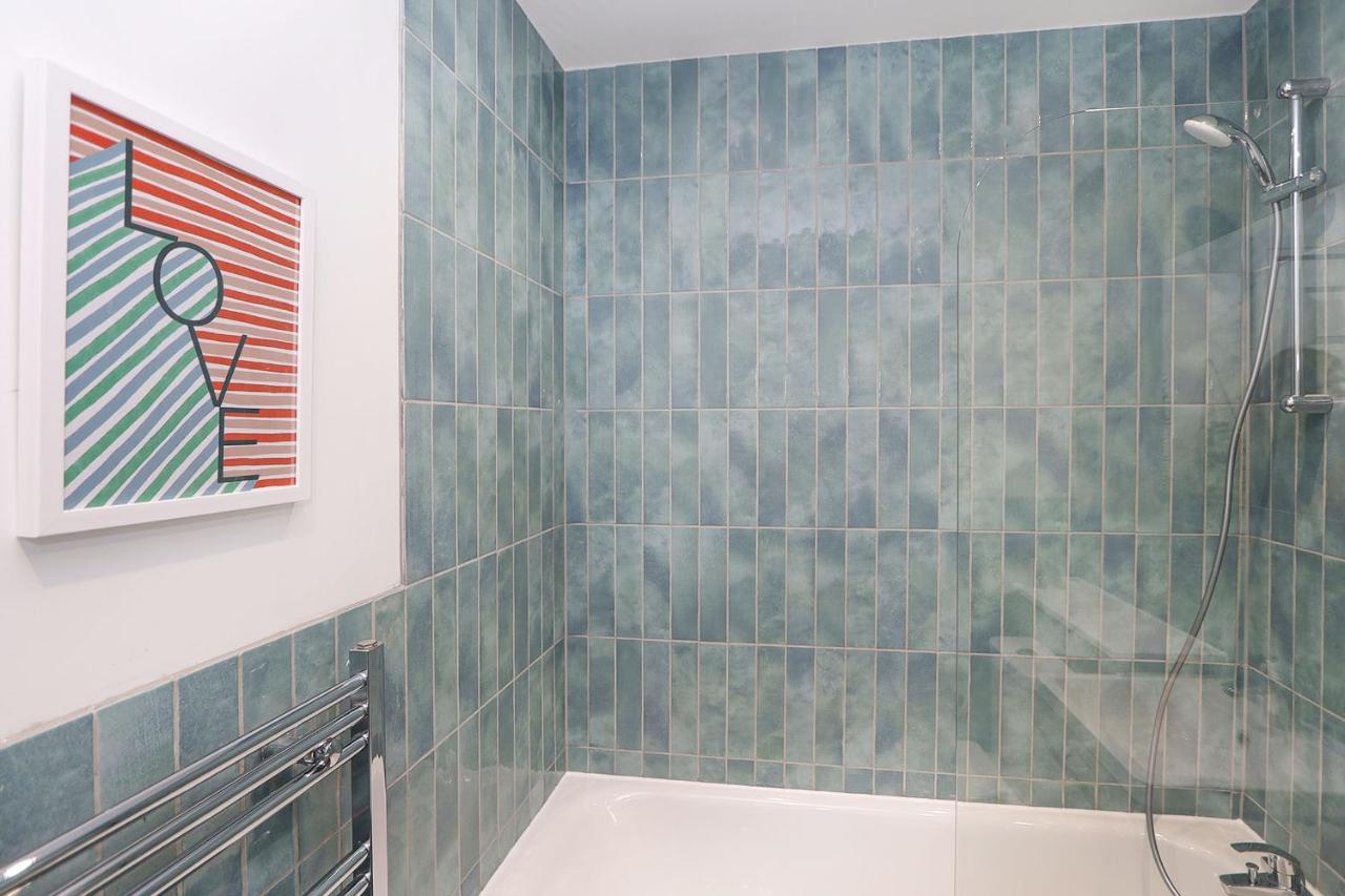 The London Secret, 1 Bed Flat With Patio - Zone 2 Leilighet Eksteriør bilde